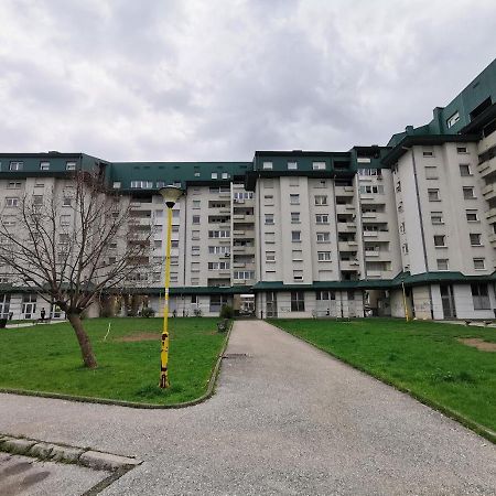 Family Apartment Tuzla Luaran gambar