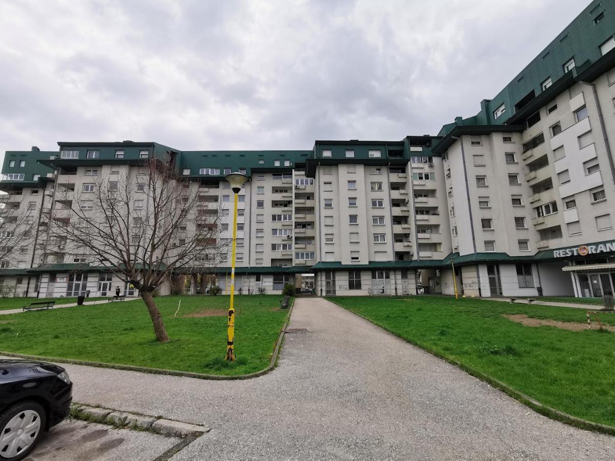 Family Apartment Tuzla Luaran gambar